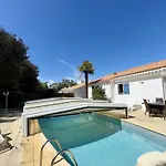 Maison Avec Piscine Privée - 6 Pers. - Fr-1-323-605 Hébergement de vacances *