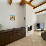 Hébergement de vacances Maison Avec Piscine Privée - 6 Pers. - Fr-1-323-605 Saint-Jean-de-Monts