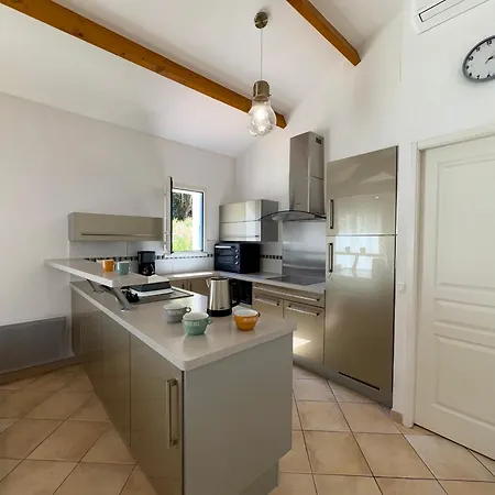 Maison Avec Piscine Privée - 6 Pers. - Fr-1-323-605 Hébergement de vacances *