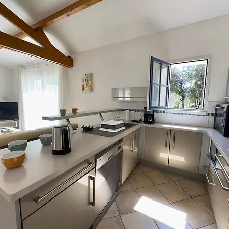 Maison Avec Piscine Privée - 6 Pers. - Fr-1-323-605 Hébergement de vacances Saint-Jean-de-Monts