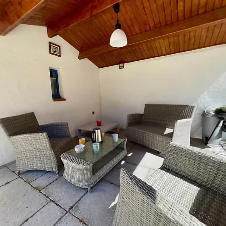Maison Avec Piscine Privée - 6 Pers. - Fr-1-323-605 Hébergement de vacances *